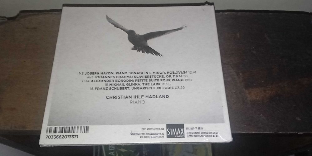 Продавам 3 оригинални чисто нови запечатани диска с класическа музика