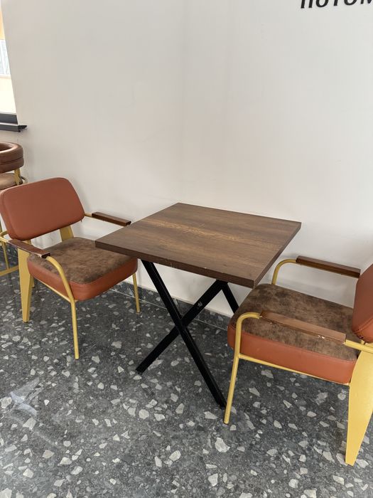 Диваны столы стулья