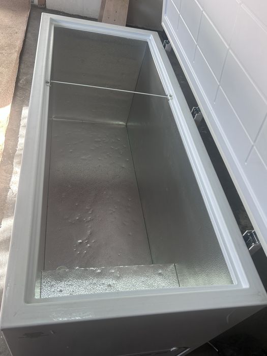 Продам морозильник