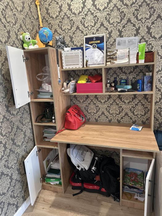 Письменный стол тумбо