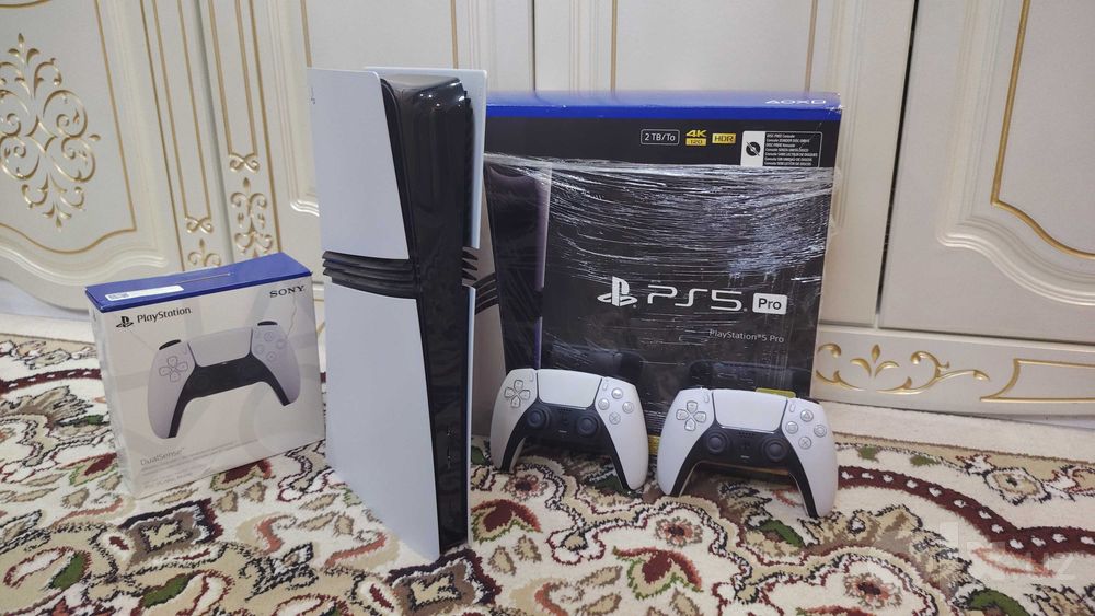Playstation 5 pro 2Tb CFI-7121 Deluxe 2 джойстик состояние новий