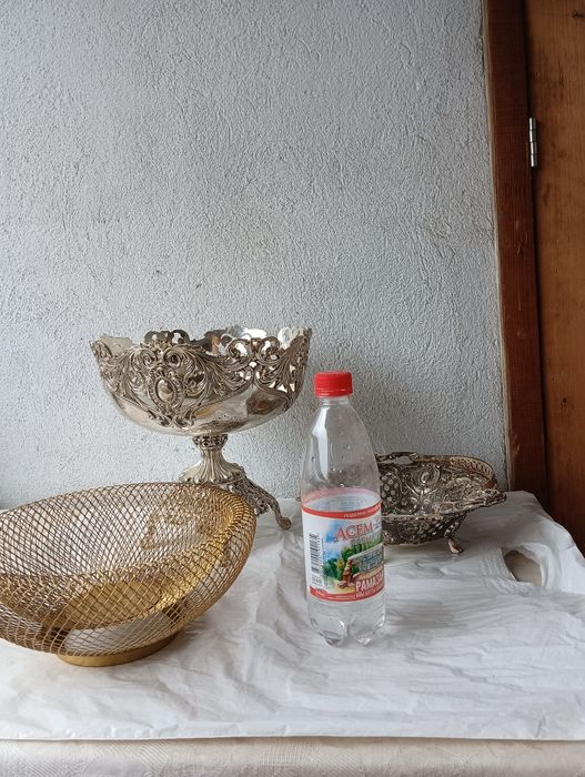 Продам вазочки .