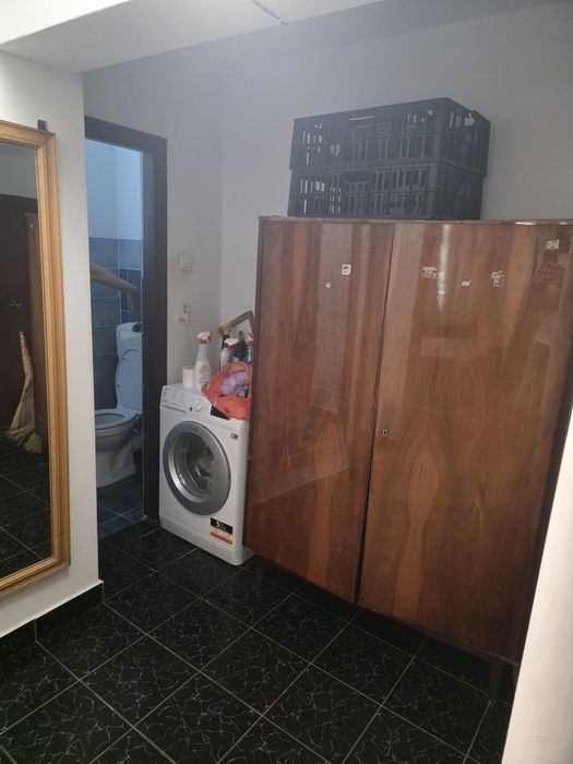 Vand apartament 3camere