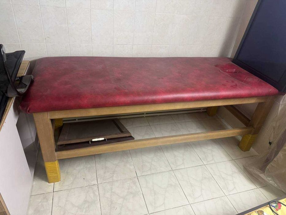 Массажный стол! Массажная кушетка!