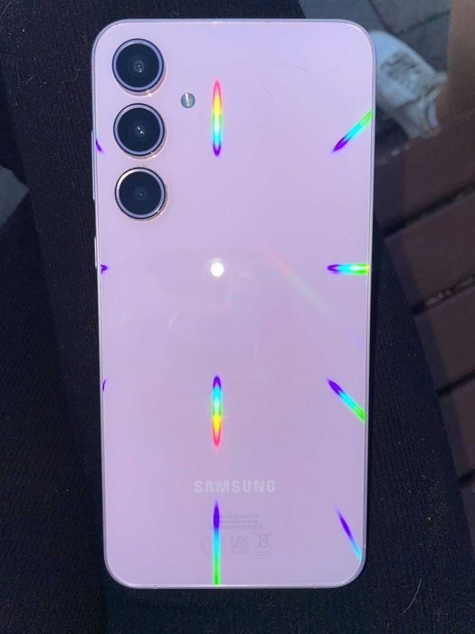 Samsung Galaxy A55 violet. Stare excelenta, fara defecte.