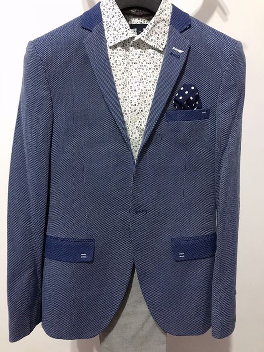 Sacouri noi cu eticheta pentru barbati