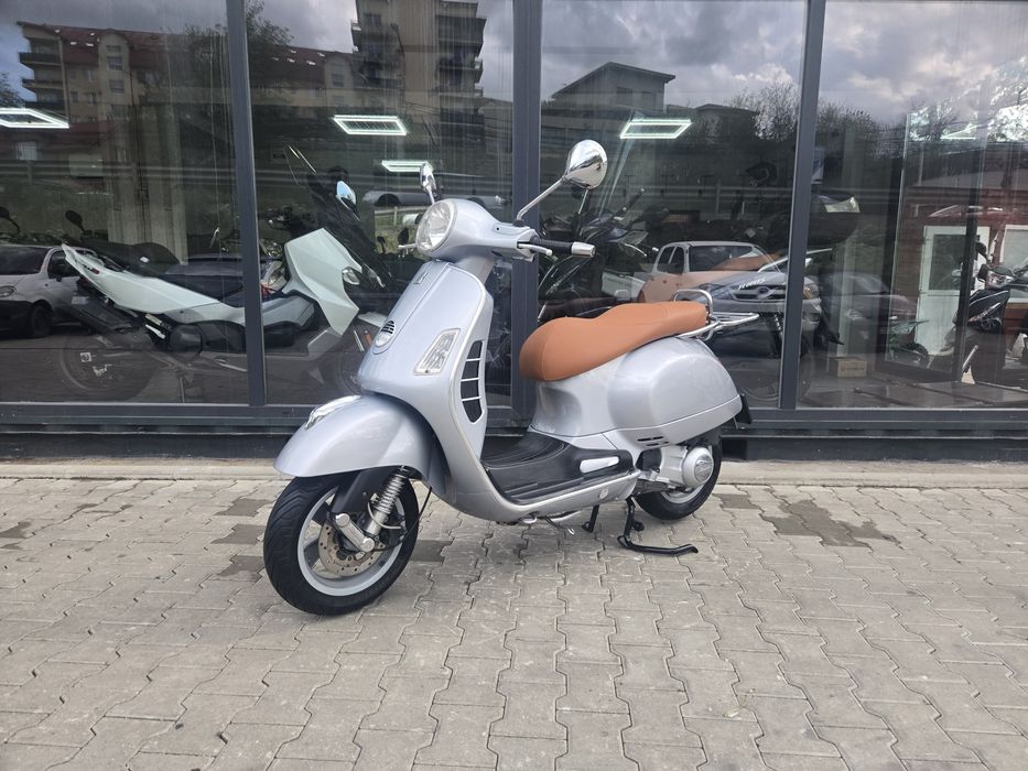 Piaggio Vespa 250 cc - 3000 km - Transport Gratuit - Garantie -