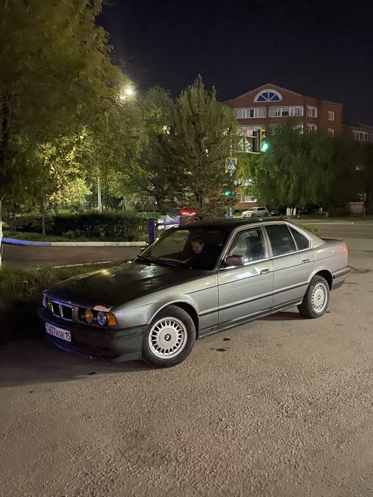 Продам bmw e34 520i