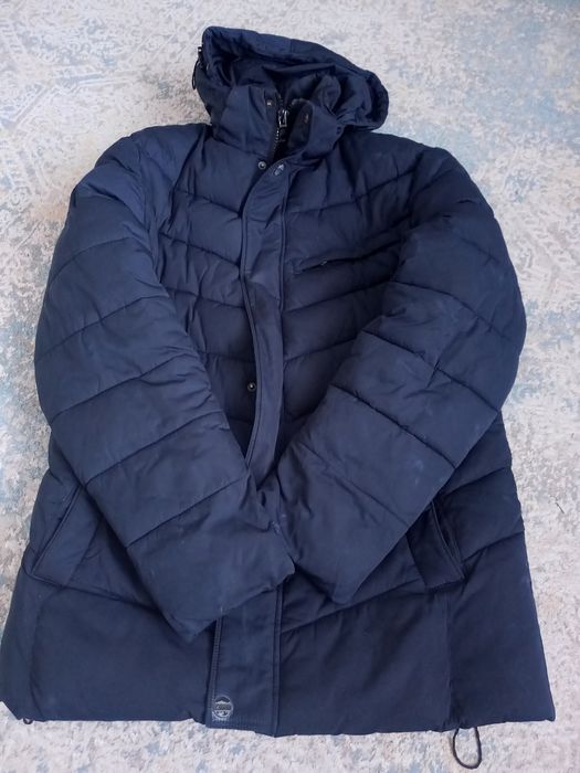 Продается зимняя мужская куртка