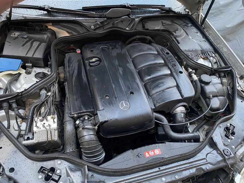 Mercedes E Class W211