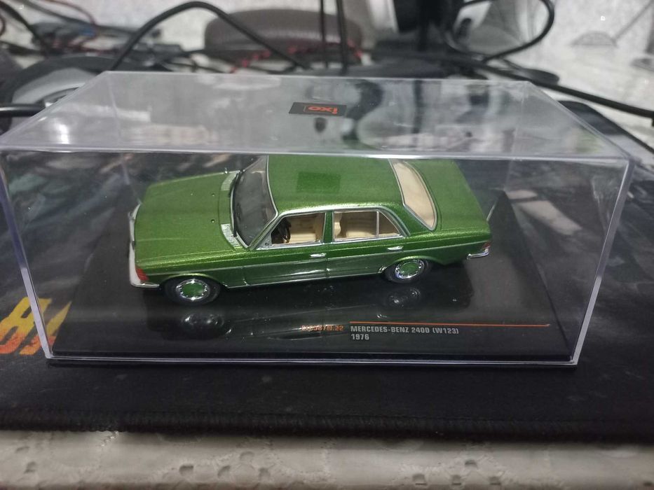Продам модель w123 240d