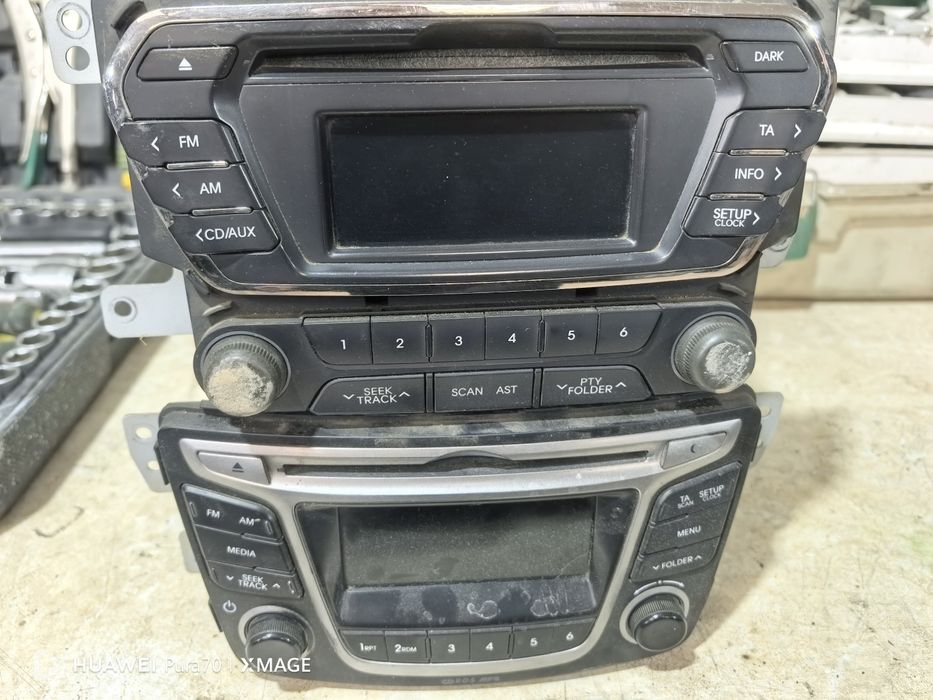 Продам магнитолы штатные