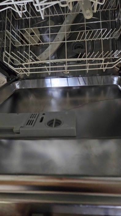 Съдомиялна Hotpoint Ariston, за части или ремонт