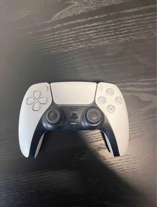 Vând PS5 slim funcționează perfect