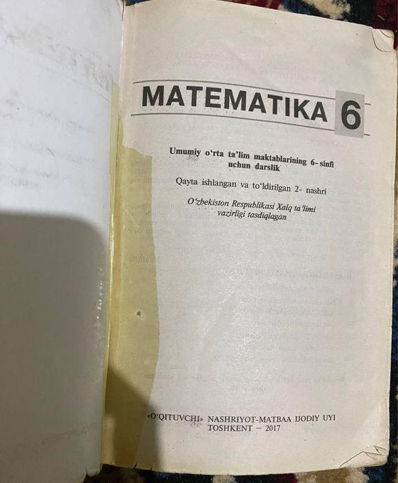 Matematika darsliklari sotiladi!