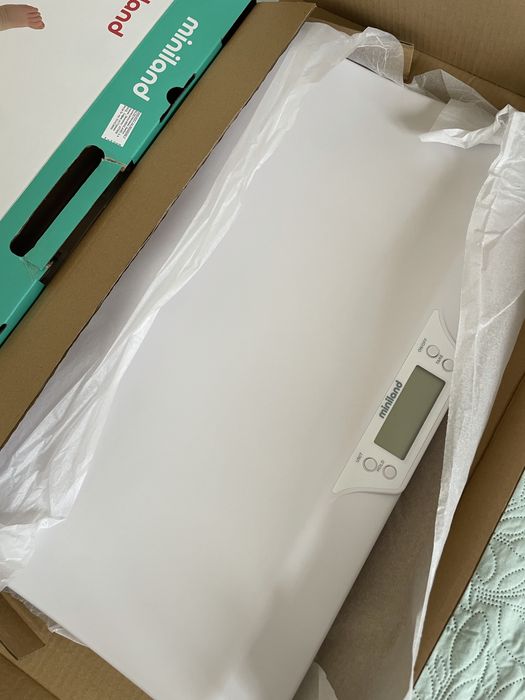 Бебешки кантар Miniland Baby Scale