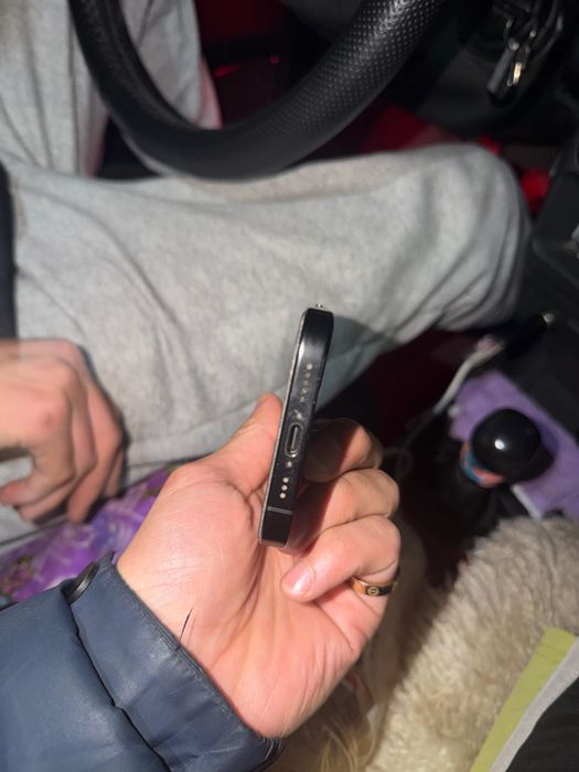 iPhone 16Pro продам