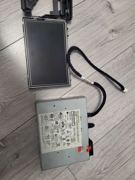 Оригинална мултимедия за Пежо 208 (2015-2019)