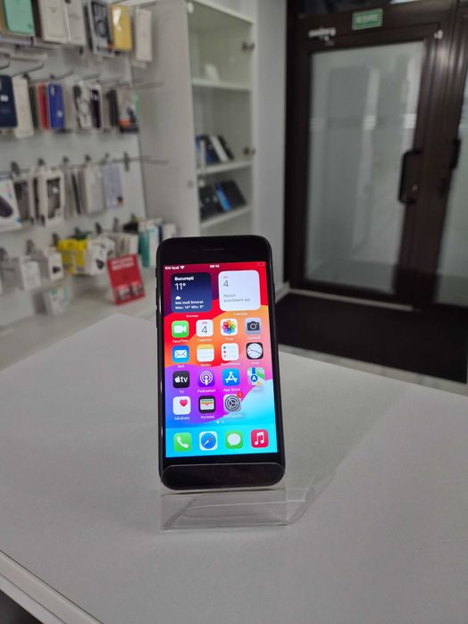 Iphone Se 2 Rosu si Negru Neverlocked Doc House Gsm