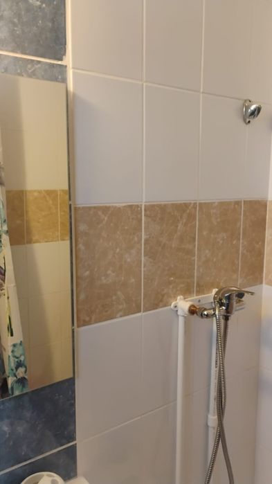 Închiriez garsoniera  zona piața Niculina