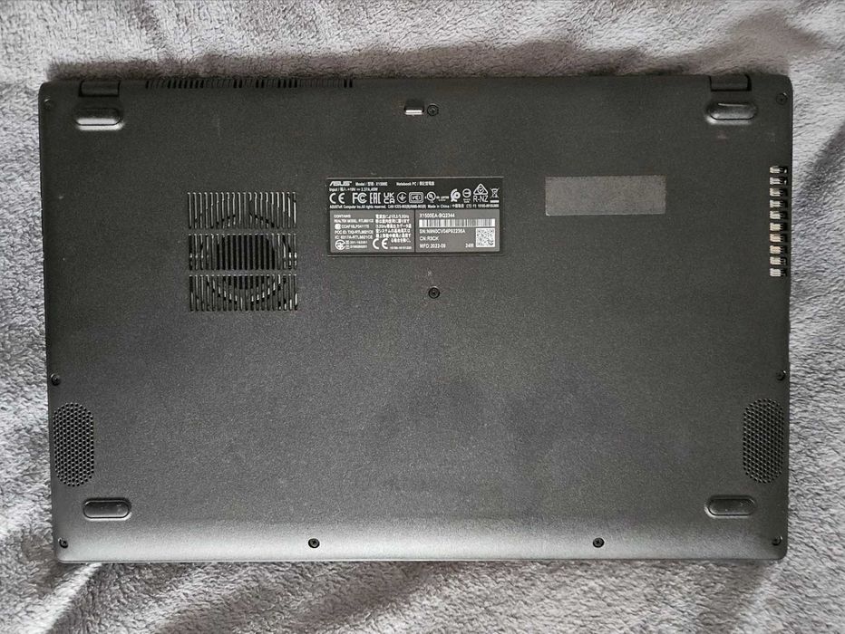 Лаптоп ASUS Vivobook 15 Intel Core i7-1165G7 16GB RAM 512GB SSD + 32GB