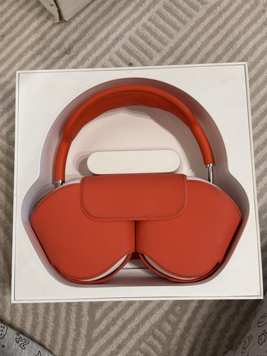 Apple AirPods Max (оригинал) в розовом цвете.