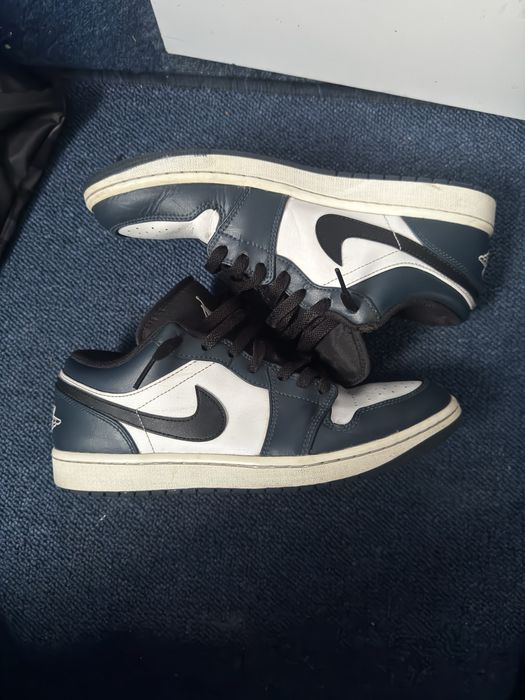 Jordan 1 low albastrii