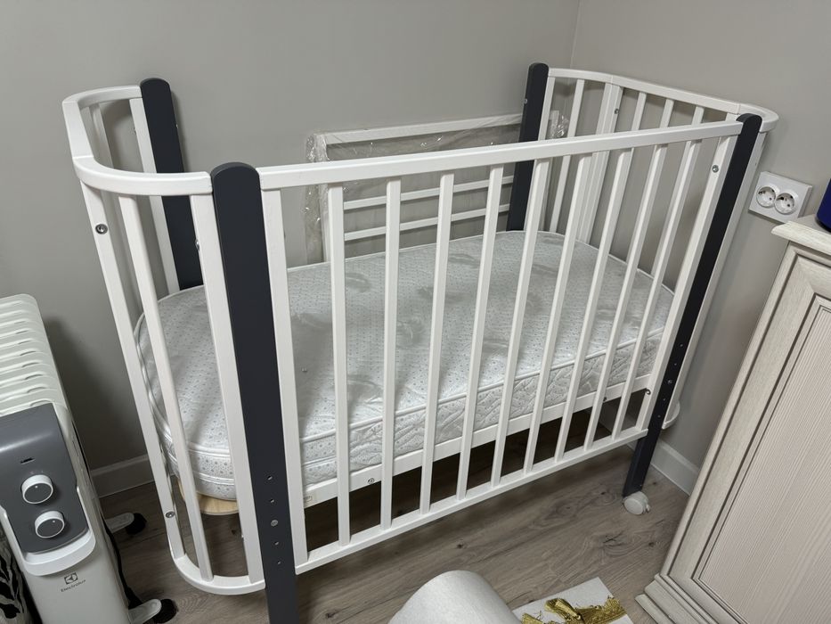 Приставна кроватка