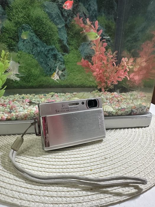 Продам Y2K фотик Sony Steadyshot T300