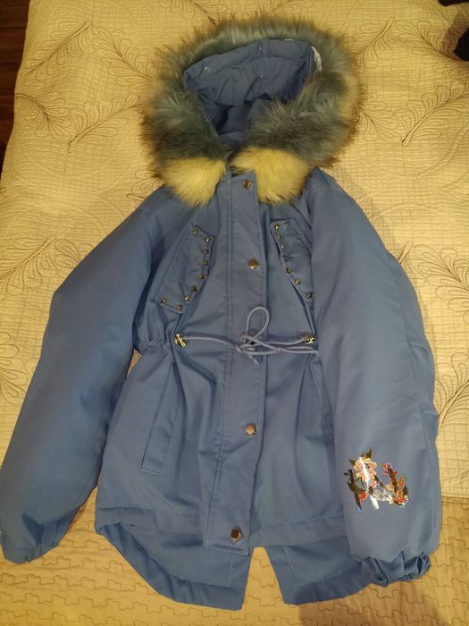 Продам парку на девочку