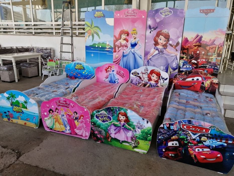 Kravat shkaf padraskoviy