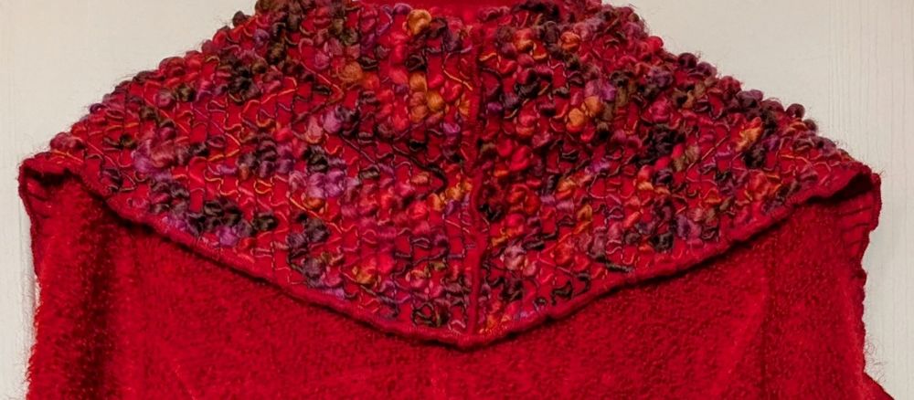 Нова цена!!! Бутикова жилетка, ръчно изработена, червена