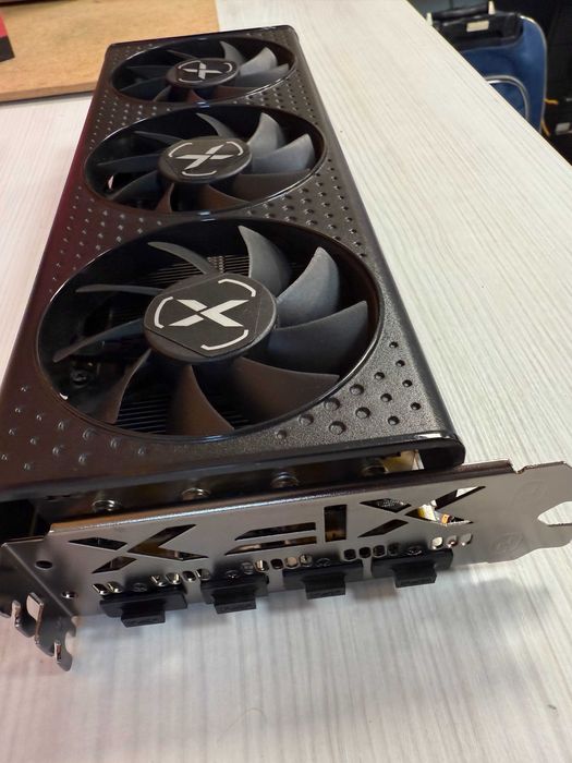 Видеокарта 6600XT XFX Speedster QICK 308. 8Gb DDR6