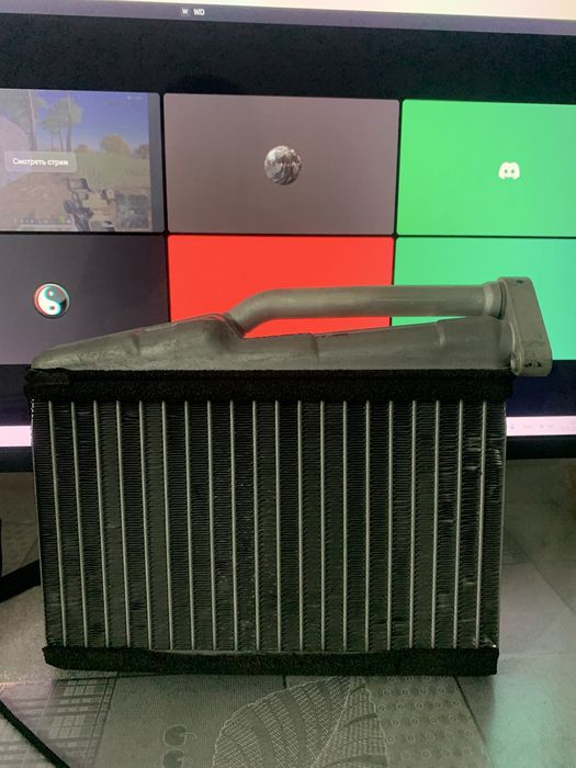 Продам радиатор печки на Е39