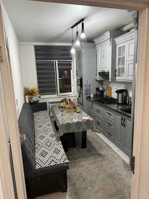 Продам 3 комн квартиру. ул.Махтумкули. жк Parkent Plaza.