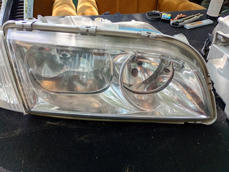 Фарове и стопове за Volvo V40 2003 г