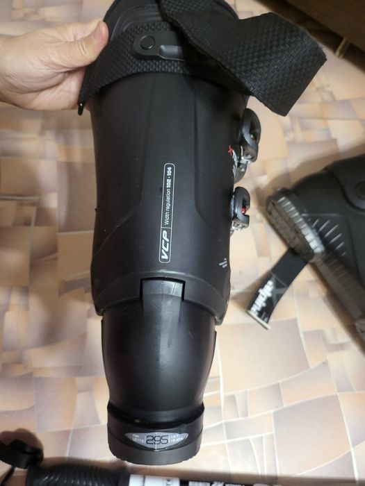 Продам Лыжи новые