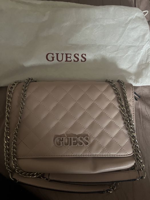 оригинална дамска чанта GUESS