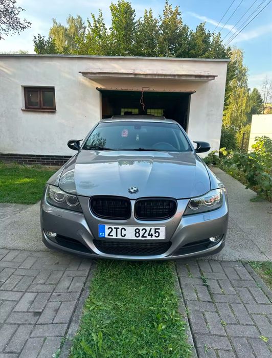 Set grile nari duble M negru lucios Bmw Seria 3 e90 LCI Facelift 09-12