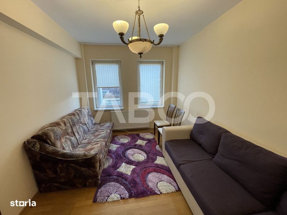 Apartament cu 4 camere si loc de parcare de inchiriat in zona Strand