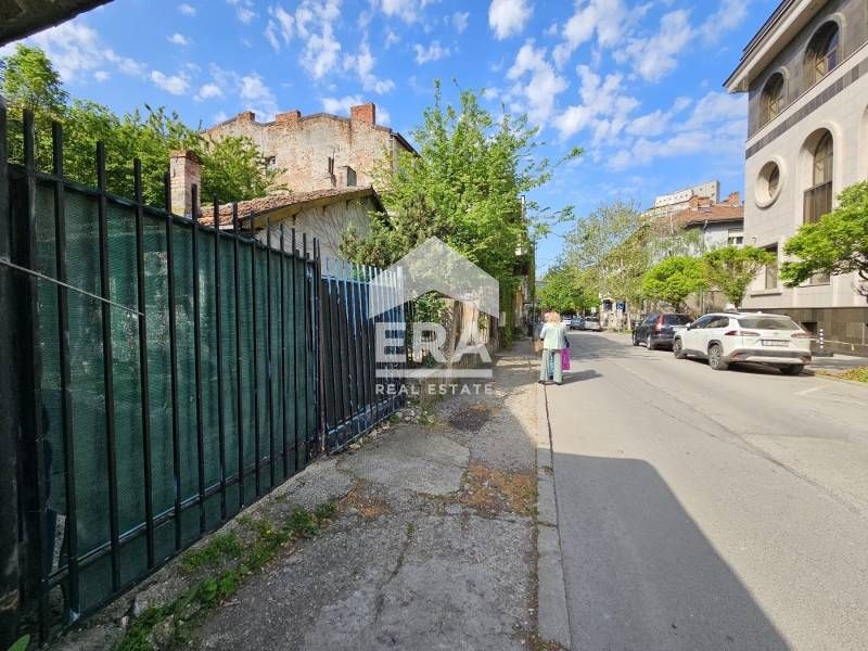 ЕКСКЛУЗИВНО! Гараж с акт 14 в ТОП ЦЕНТЪРА на Русе