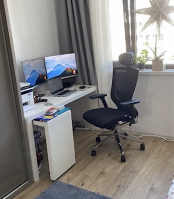 Vand scaun ergonomic Steelcase Think si 2 monitoare Dell