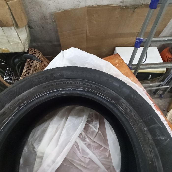 Продам б/у шины Continental
