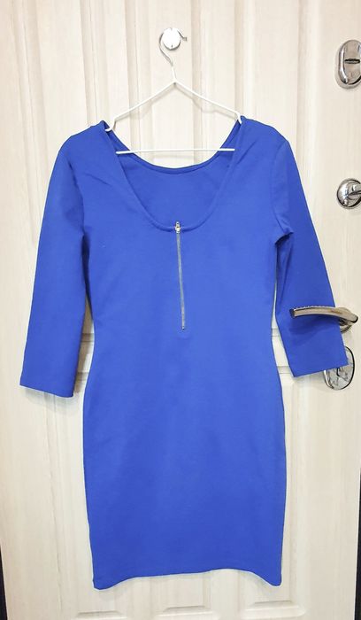 Платье футляр  .