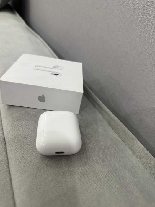 Airpods 2 в отличном состоянии