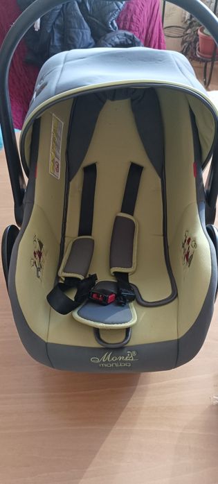 Столче за кола за новородено