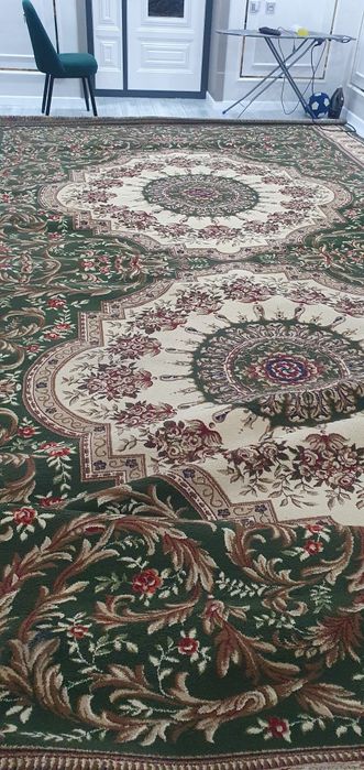 Қалын кілем сатылады 8 м