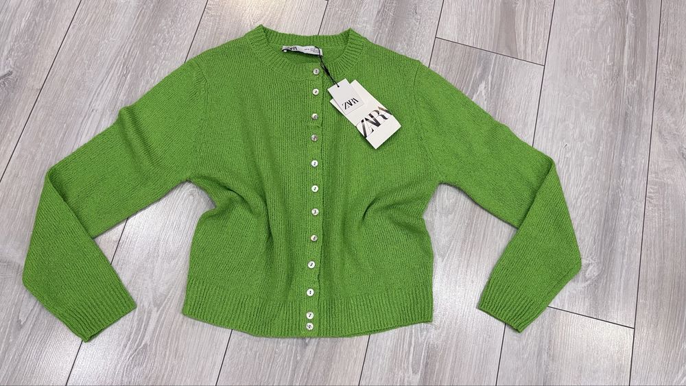 Свежа зелена жилетка Zara