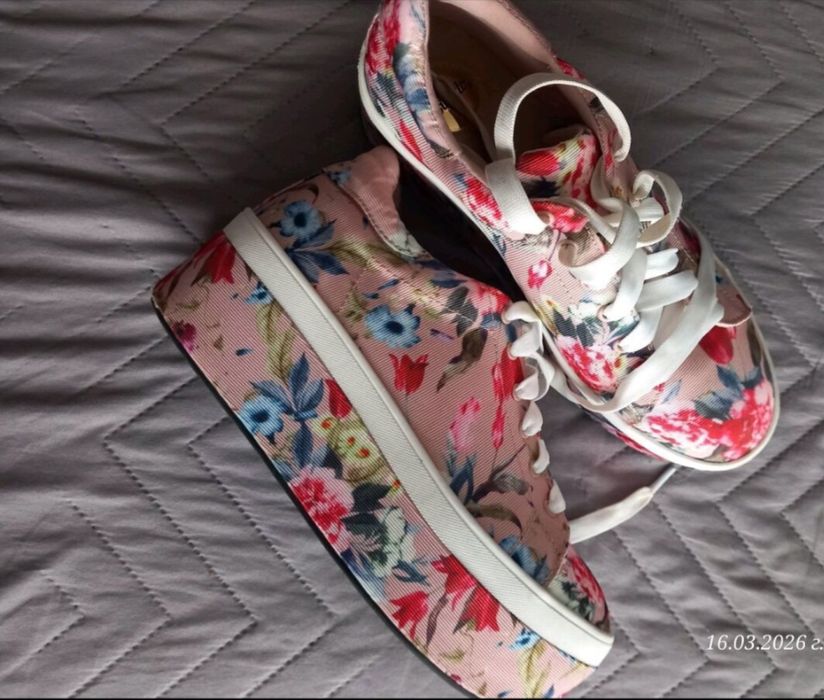 Дамски,като нови Buffalo 41