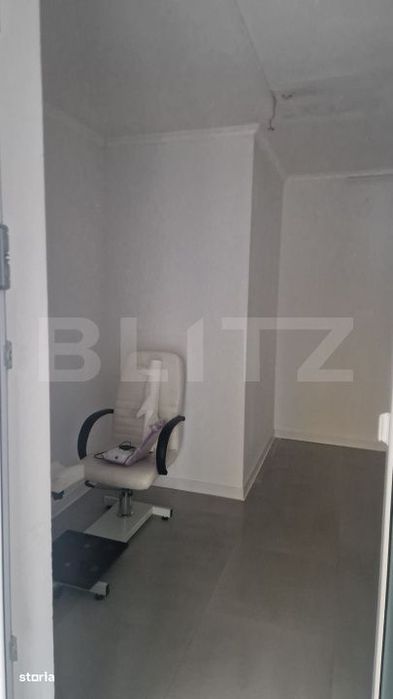 Spatiu comercial cu potential, 42 mp, parcare, zona Porii